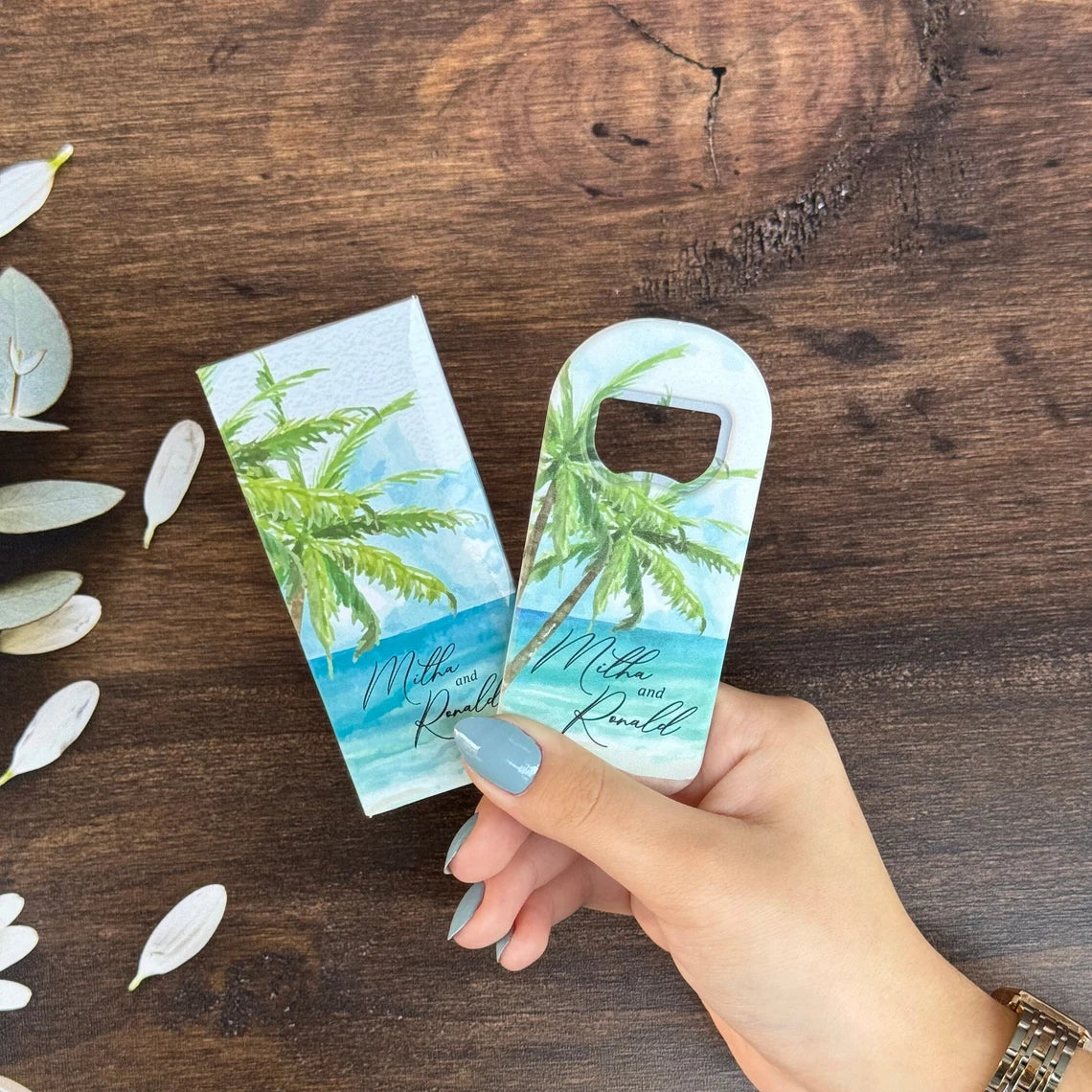 Beach theme wedding gift set featuring a personalized magnet, elegant box, and wax seal, perfect for creating lasting memories of your special day